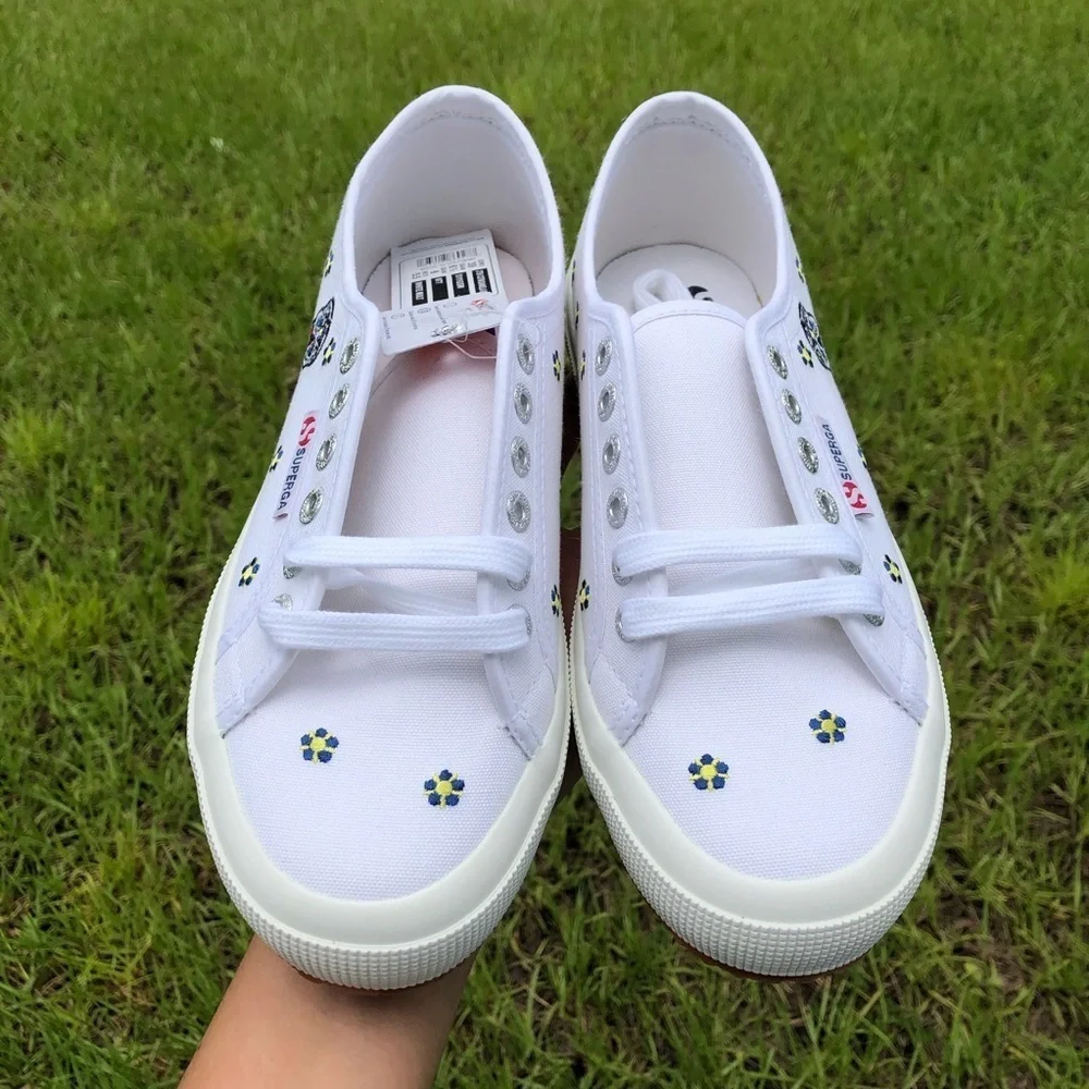 Superga x Chicas Latinas Women’s 2750 COTW Sneaker Size 7.5